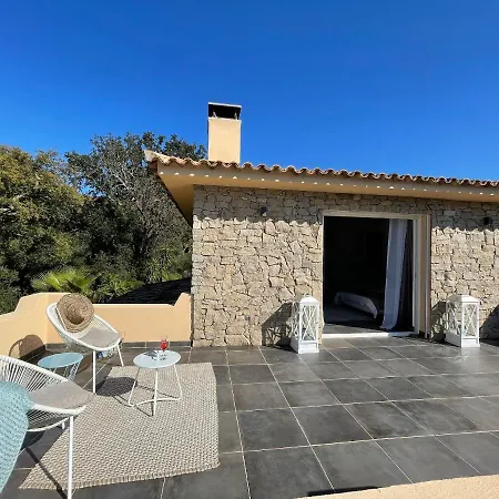 Casa Baggia, Proche Plage, Piscine à Débordement Chauffée, Pool House