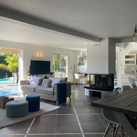 Casa Baggia, Proche Plage, Piscine à Débordement Chauffée, Pool House