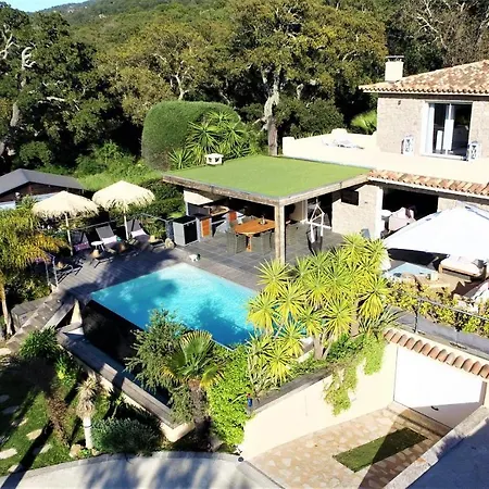 别墅 Casa Baggia, Proche Plage, Piscine A Debordement Chauffee, Pool House 维琪奥港