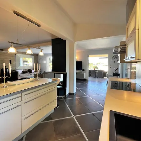 Casa Baggia, Proche Plage, Piscine A Debordement Chauffee, Pool House بورتو فيكشْيو