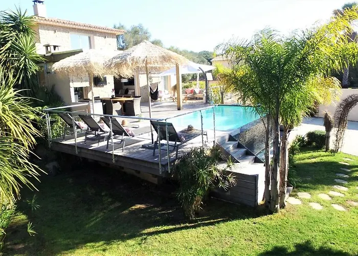 Casa Baggia, Proche Plage, Piscine à Débordement Chauffée, Pool House