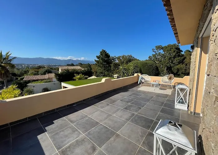 Casa Baggia, Proche Plage, Piscine A Debordement Chauffee, Pool House * بورتو فيكشْيو