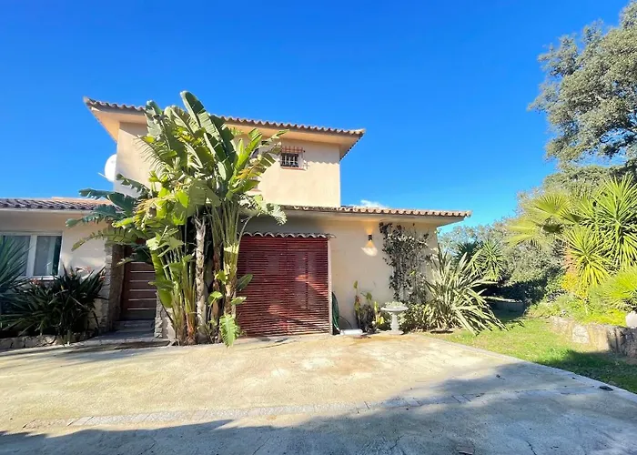 Casa Baggia, Proche Plage, Piscine A Debordement Chauffee, Pool House فيلة